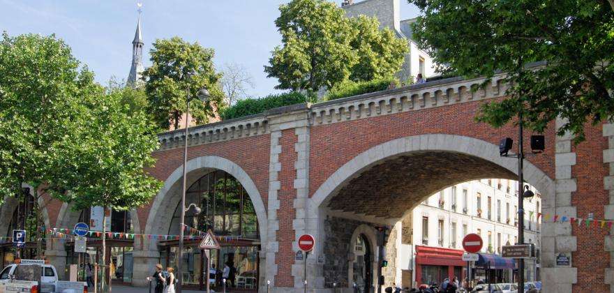 A green stroll along the Viaduc des Arts promenade